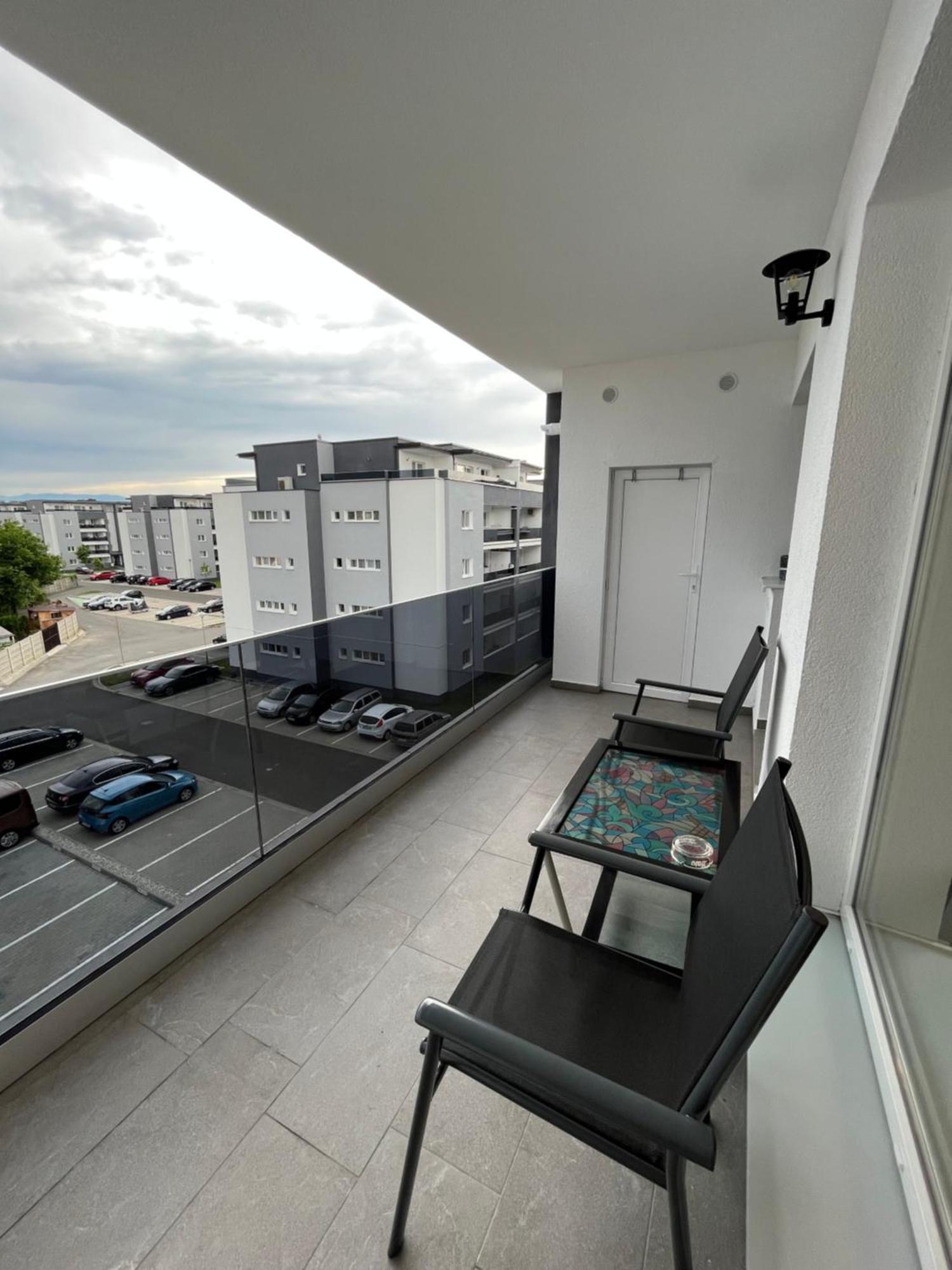 Azzurro Apartment Sibiu Exterior foto
